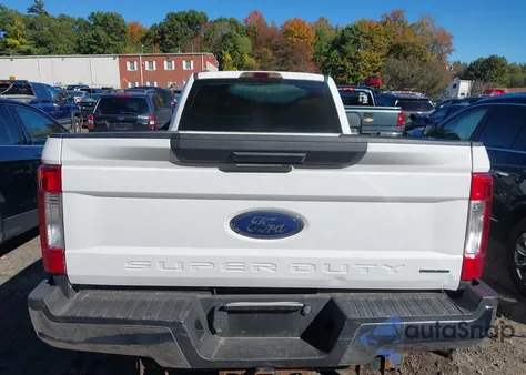 2017 Ford F-250 Xl z USA, uszkodzony, nr VIN 1FTBF2B60HEC35520